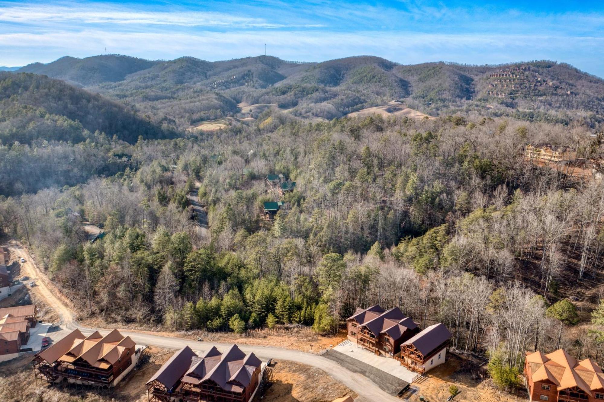 Boon By Avantstay 40-Guest Luxe Smokies Retreat Sevierville Exterior foto